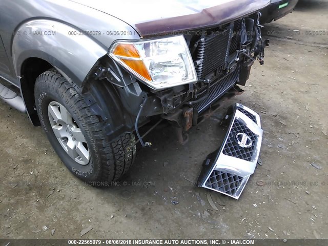 1N6AD06W15C426352 - 2005 NISSAN FRONTIER KING CAB LE/SE/OFF ROAD GRAY photo 6