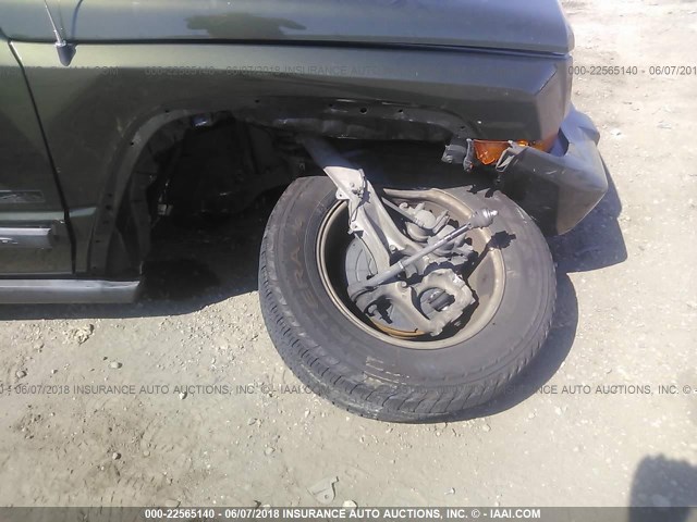 1J8HH48K67C691674 - 2007 JEEP COMMANDER მწვანე ფოტო 6