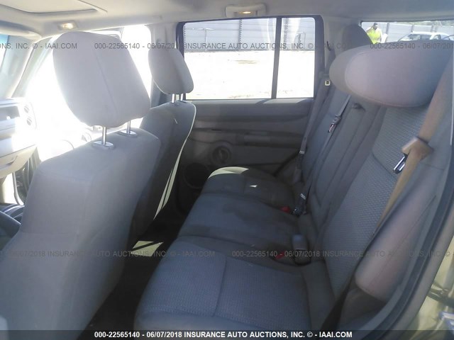 1J8HH48K67C691674 - 2007 JEEP COMMANDER მწვანე ფოტო 8