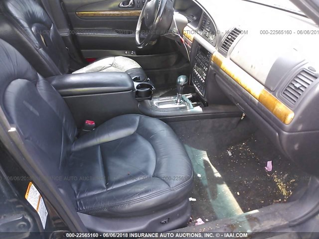 1LNHM97V41Y641535 - 2001 LINCOLN CONTINENTAL  Սև լուսանկար 5