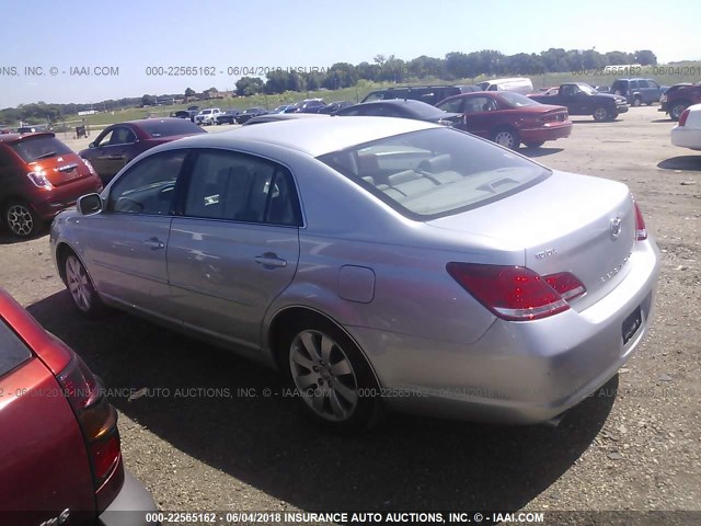 4T1BK36B66U134330 - 2006 TOYOTA AVALON XL/XLS/TOURING/LIMITED SILVER photo 3