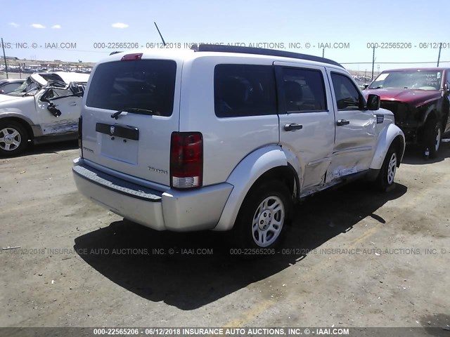 1D4PT2GK3AW111037 - 2010 DODGE NITRO SE SILVER photo 4