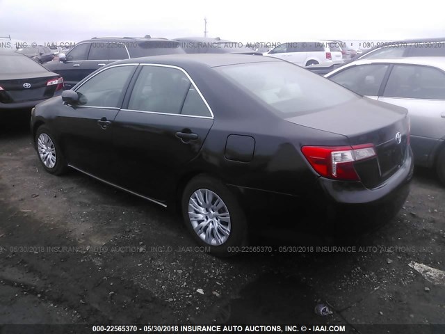 4T1BD1FK7EU097981 - 2014 TOYOTA CAMRY HYBRID/LE/XLE 黑色 照片 3