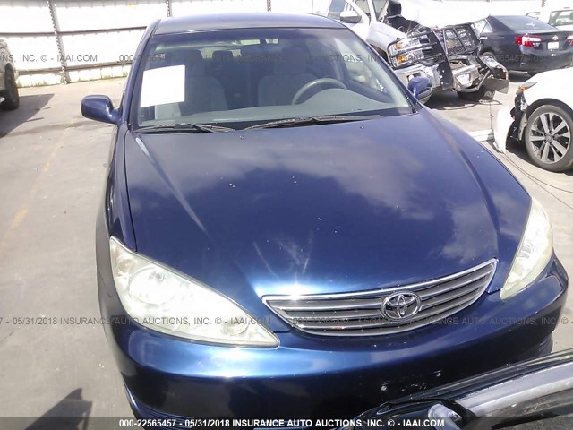 4T1BE32K56U164240 - 2006 TOYOTA CAMRY LE/XLE/SE ლურჯი ფოტო 6