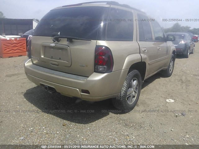 1GNDS13S672288076 - 2007 CHEVROLET TRAILBLAZER LS/LT GOLD photo 4