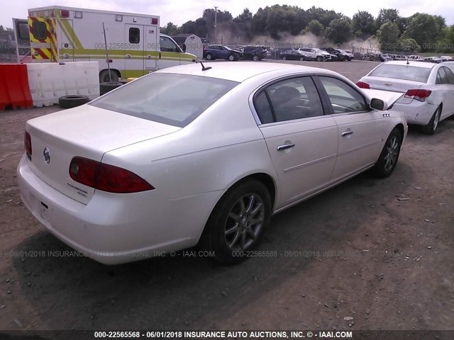 1G4HD57218U206245 - 2008 BUICK LUCERNE CXL WHITE photo 4