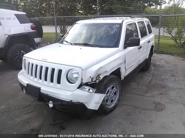 1C4NJPBB0ED705200 - 2014 JEEP PATRIOT SPORT WHITE photo 2