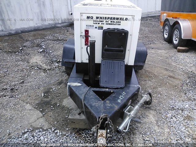 4GNBM0910EB037897 - 1900 GENERATOR DLW400ESA4  WHITE photo 5