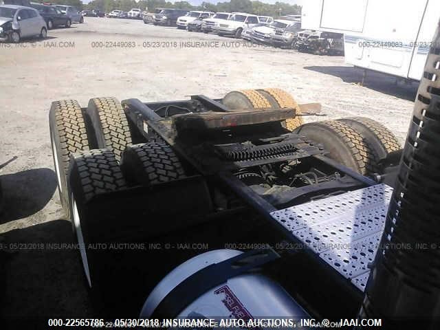 1FUJGEDV6BSAY8414 - 2011 FREIGHTLINER CASCADIA 125  WHITE photo 7