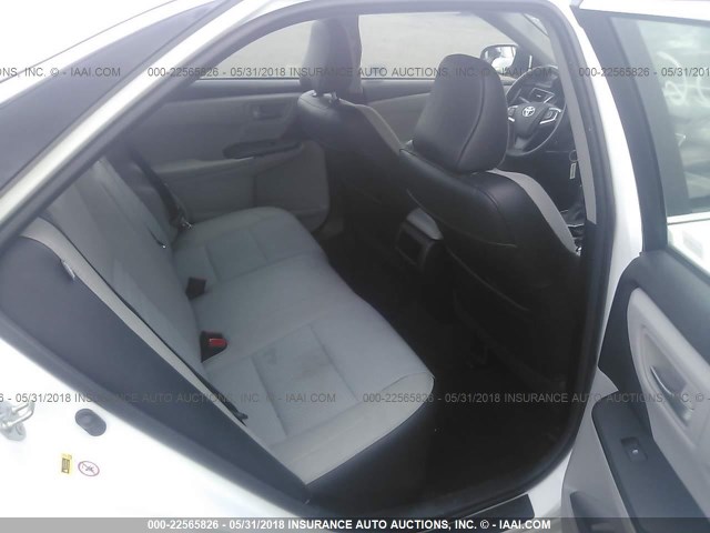 4T1BF1FK8HU367279 - 2017 TOYOTA CAMRY LE/XLE/SE/XSE WHITE photo 8