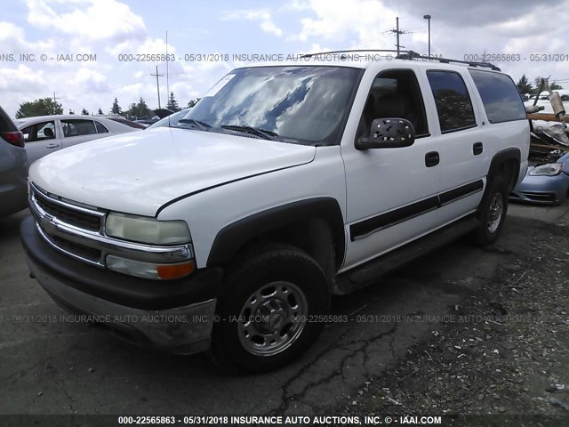 3GNGK26GX2G131712 - 2002 CHEVROLET SUBURBAN K2500 WHITE photo 2