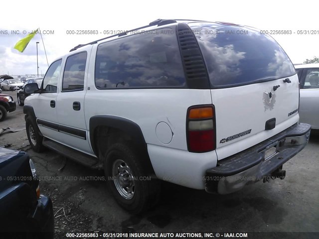 3GNGK26GX2G131712 - 2002 CHEVROLET SUBURBAN K2500 WHITE photo 3