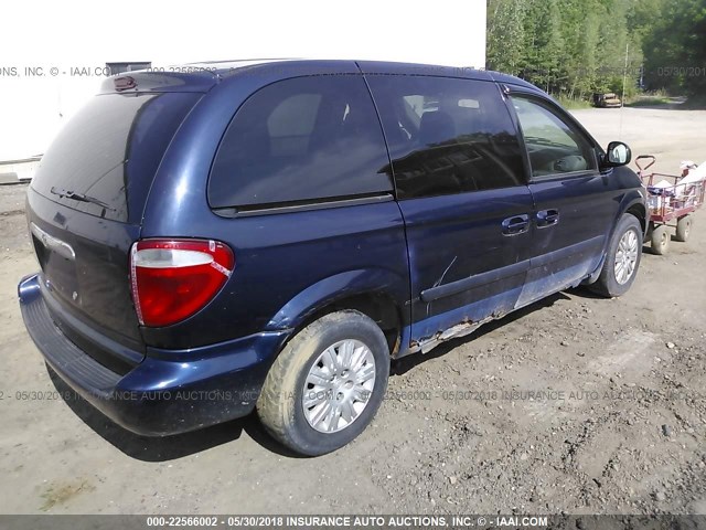 1C4GP45R15B138702 - 2005 CHRYSLER TOWN & COUNTRY  BLUE photo 4