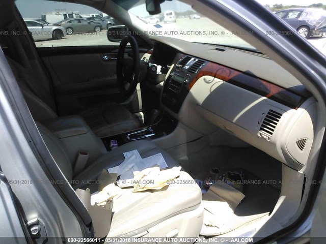 1G6KD57Y66U193149 - 2006 CADILLAC DTS SILVER photo 5