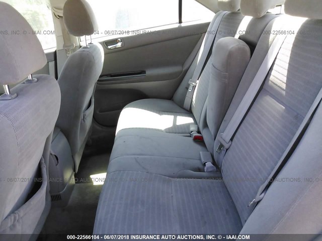 4T1BE32K05U963213 - 2005 TOYOTA CAMRY LE/XLE/SE ნაცრისფერი ფოტო 8