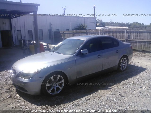 WBANB33545CN65217 - 2005 BMW 545 I GRAY photo 2