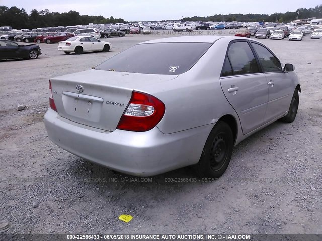 4T1BE32K44U802104 - 2004 TOYOTA CAMRY LE/XLE/SE 灰色 照片 4