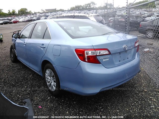 4T1BF1FK0CU548319 - 2012 TOYOTA CAMRY SE/LE/XLE 蓝色 照片 3