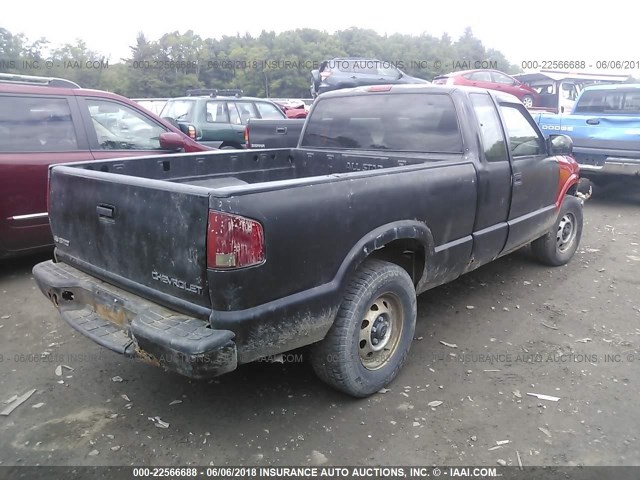 1GCDT19X538225115 - 2003 CHEVROLET S TRUCK S10 RED photo 4