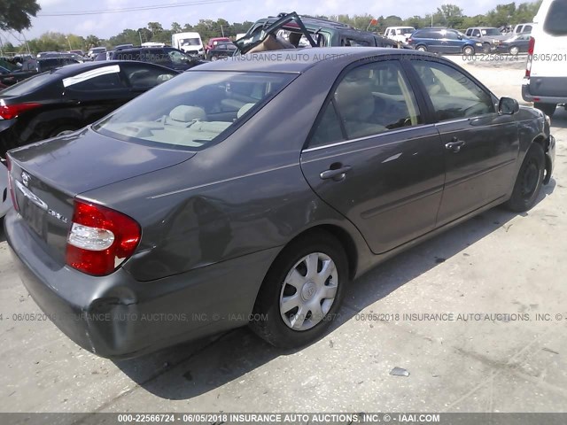 4T1BE32K02U593716 - 2002 TOYOTA CAMRY LE/XLE/SE ოქროსფერი ფოტო 4