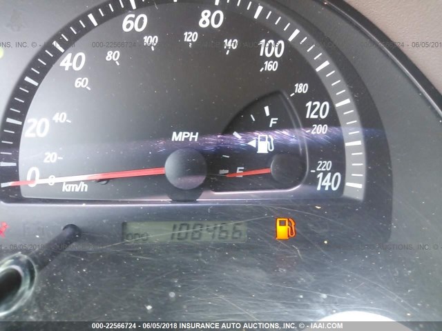 4T1BE32K02U593716 - 2002 TOYOTA CAMRY LE/XLE/SE ოქროსფერი ფოტო 7