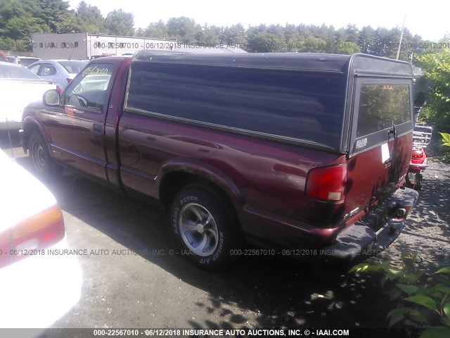 1GCCS1443WK197284 - 1998 CHEVROLET S TRUCK S10 RED photo 3