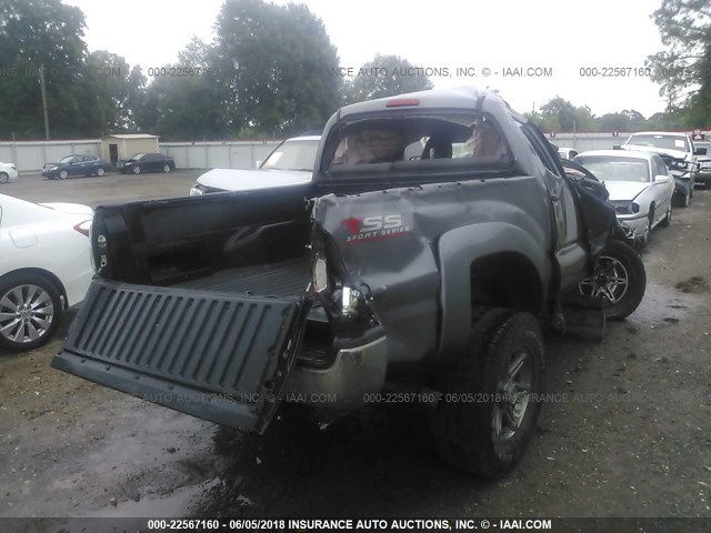 3TMLU4EN4DM124028 - 2013 TOYOTA TACOMA DOUBLE CAB ნაცრისფერი ფოტო 4