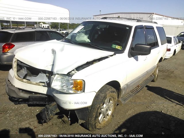 1FMPU16W93LC48458 - 2003 FORD EXPEDITION XLT WHITE photo 2