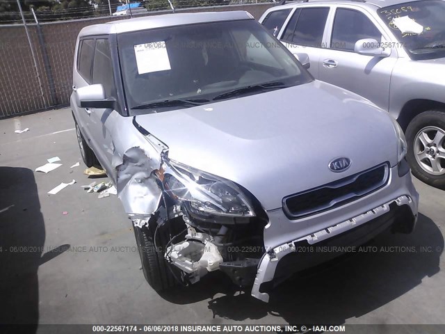 KNDJT2A51C7475850 - 2012 KIA SOUL SILVER photo 1