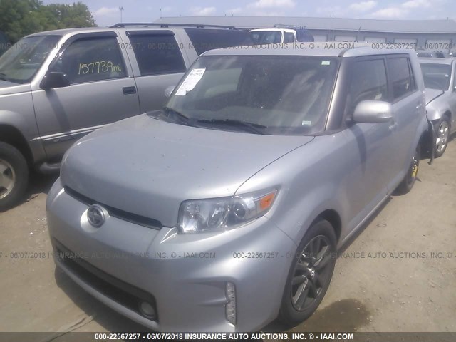 JTLZE4FE9DJ040438 - 2013 TOYOTA SCION XB Silber Foto 2