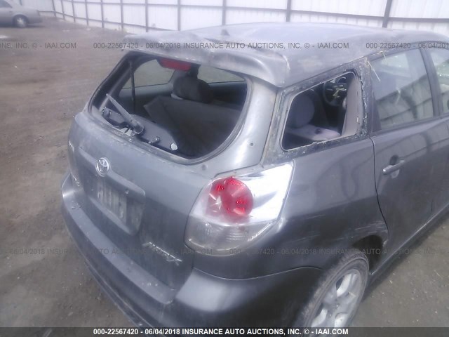 2T1LR30E46C555645 - 2006 TOYOTA COROLLA MATRIX XR GRAY photo 6