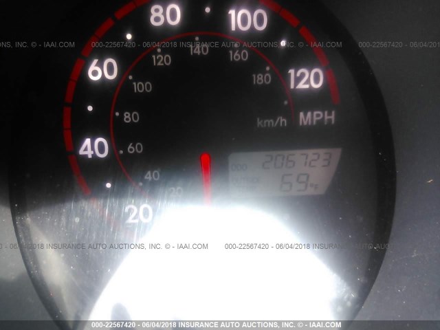 2T1LR30E46C555645 - 2006 TOYOTA COROLLA MATRIX XR GRAY photo 7