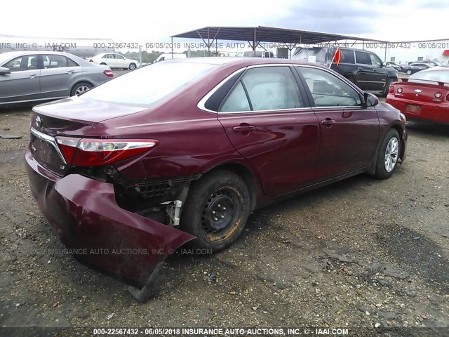 4T1BF1FK2GU598094 - 2016 TOYOTA CAMRY LE/XLE/SE/XSE RED photo 4