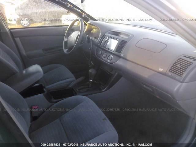 4T1BE32KX6U159440 - 2006 TOYOTA CAMRY LE/XLE/SE შავი ფოტო 5