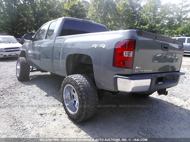 1GCRKREA9BZ208836 - 2011 CHEVROLET SILVERADO K1500 LS GRAY photo 3