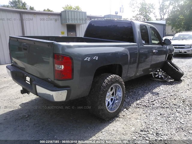 1GCRKREA9BZ208836 - 2011 CHEVROLET SILVERADO K1500 LS GRAY photo 4