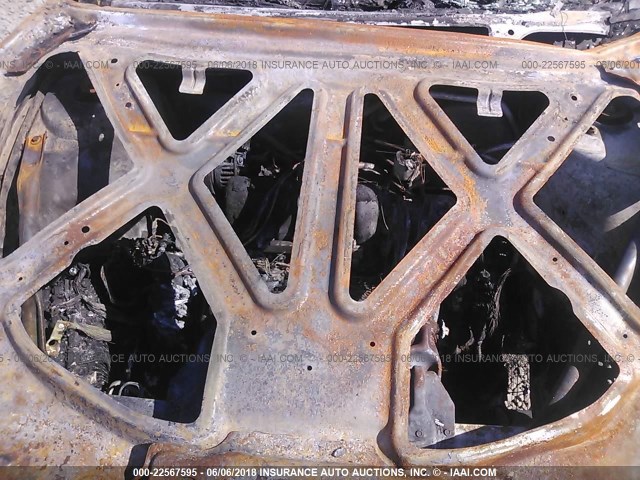 2G2WP552961183204 - 2006 PONTIAC GRAND PRIX SILVER photo 10