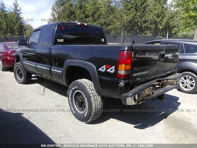 1GCHK29U02E225619 - 2002 CHEVROLET SILVERADO K2500 HEAVY DUTY BLACK photo 3