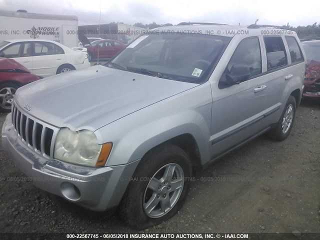1J8GR48K17C534398 - 2007 JEEP GRAND CHEROKEE LAREDO/COLUMBIA/FREEDOM 银色 照片 2