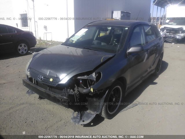 2T1KR32E15C467188 - 2005 TOYOTA COROLLA MATRIX XR GRAY photo 2