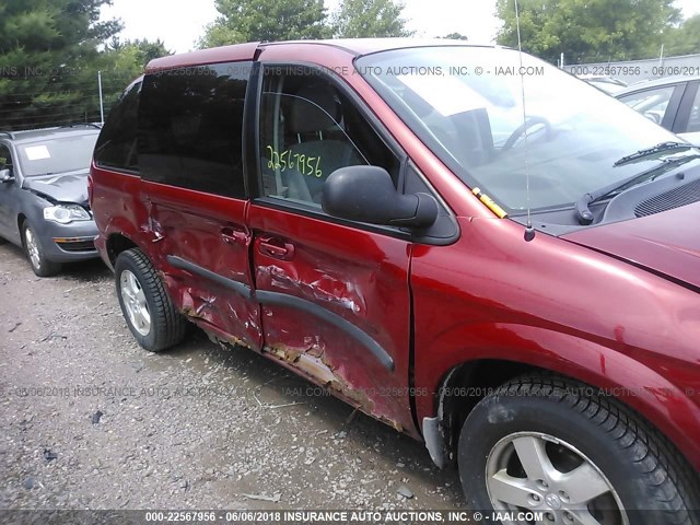 1D4GP45R56B535642 - 2006 DODGE CARAVAN SXT RED photo 6