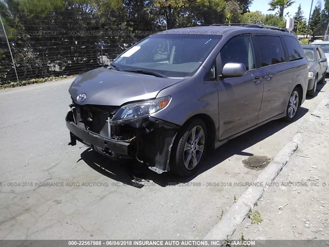 5TDXK3DC9BS171733 - 2011 TOYOTA SIENNA SPORT 灰色 照片 2