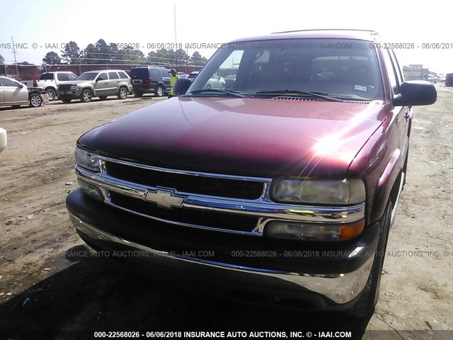 1GNEC13Z12R199109 - 2002 CHEVROLET TAHOE C1500 RED photo 6