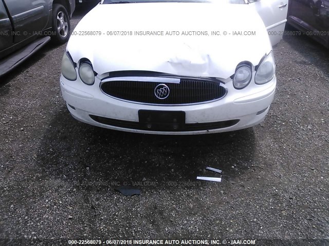 2G4WE587271240722 - 2007 BUICK LACROSSE CXS WHITE photo 6