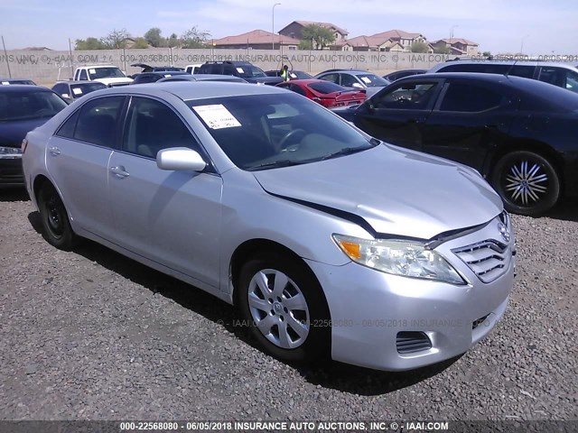 4T1BF3EK2AU032618 - 2010 TOYOTA CAMRY SE/LE/XLE 银色 照片 1