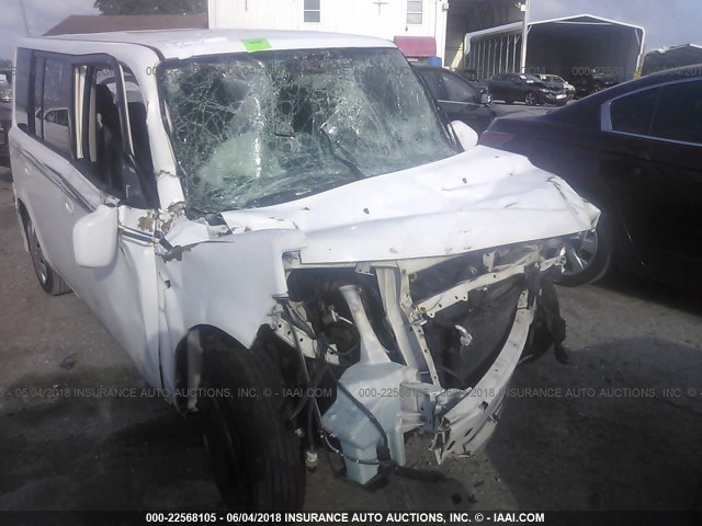 JTLKT324664085949 - 2006 TOYOTA SCION XB WHITE photo 6
