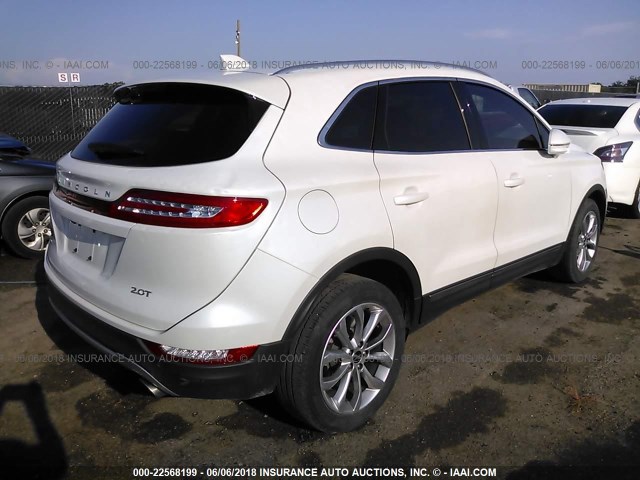 5LMCJ2C91HUL28816 - 2017 LINCOLN MKC SELECT თეთრი ფოტო 4