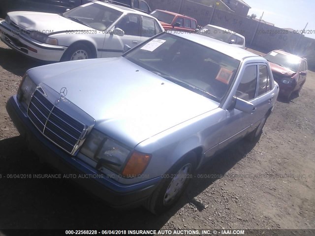 WDBEA34E3NB768964 - 1992 MERCEDES-BENZ 400 E BLUE photo 2