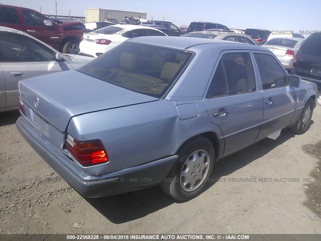 WDBEA34E3NB768964 - 1992 MERCEDES-BENZ 400 E BLUE photo 4