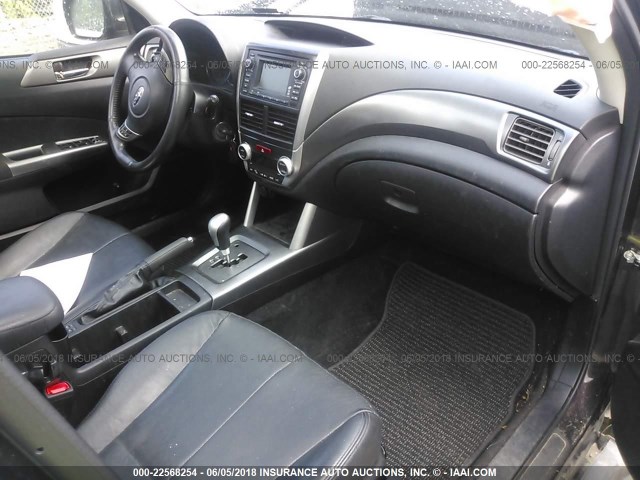JF2SHAGC8DH403904 - 2013 SUBARU FORESTER TOURING 黑色 照片 5